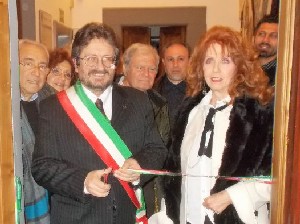 L'assessore Gianpiero Fossi con Anna Maria Guarnieri